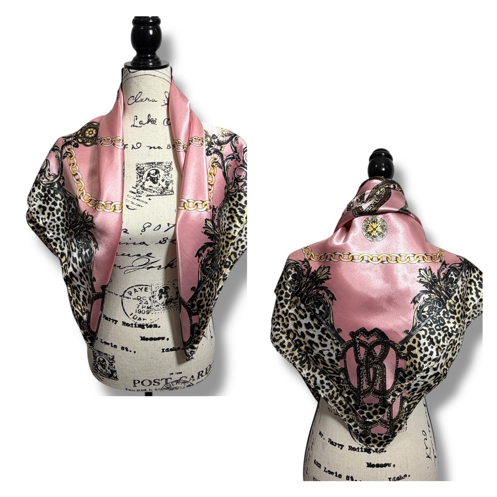 100% Silk‎ Pink Square Scarf Leopard Chain Logo Print Luxury Accessory
